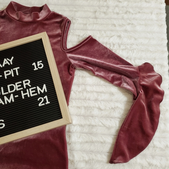 Toska Mock turtleneck cold shoulder top bell fairy sleeve rose mauve sz.Sm - Picture 4 of 5